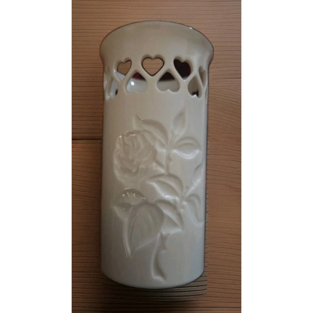 Vintage Lenox 24K gold‎ trim cut out Hearts Imbedded Rose USA - Mint